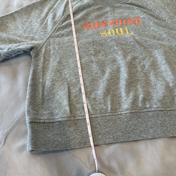 Old Navy “Sunshine Soul” Short Sleeve Sweat Shirt Small - Picture 11 of 13
